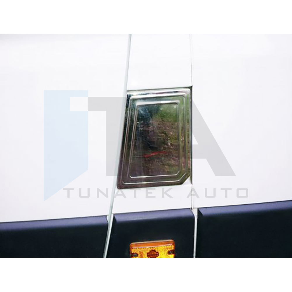 >2006 - Fuel Tank Cover